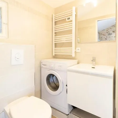 Apartment Chez Dominique - 2-4pers Centre Fourmilliere 3eme Antibes